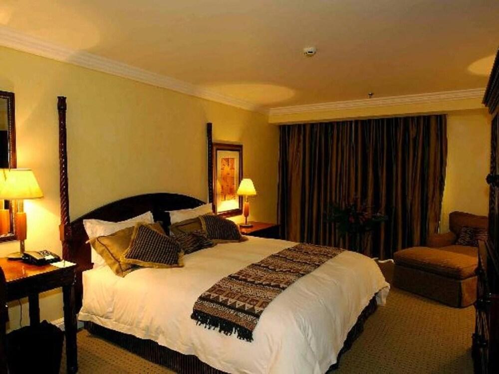 Peermont Metcourt Inn At The Grand Palm, Gaborone Eksteriør bilde